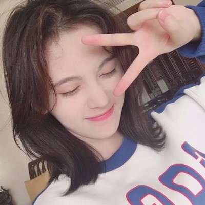 唯美清新女生微信头像