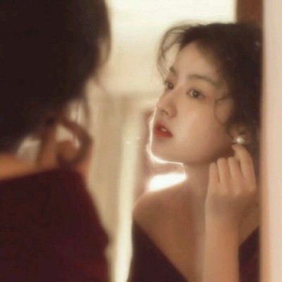 2019清纯可爱的微信女生头像套图下载