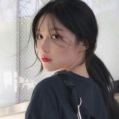 2019情人节伤感女生主题微信头像合集下载