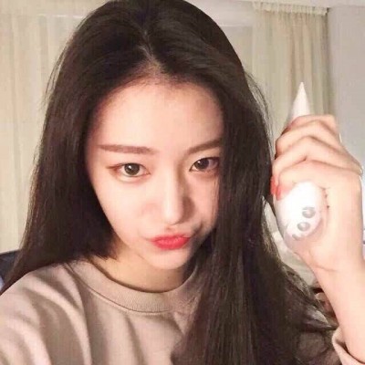 2019情人节伤感女生主题微信头像合集下载