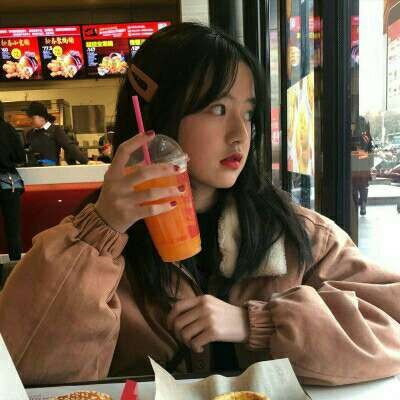 90后可爱女生头系列微信头像合集下载