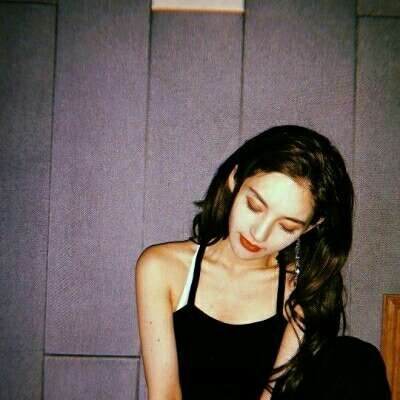 90后可爱女生头系列微信头像合集下载