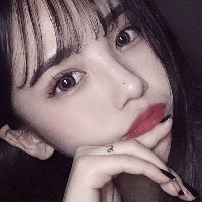 微信网红高冷女生头像