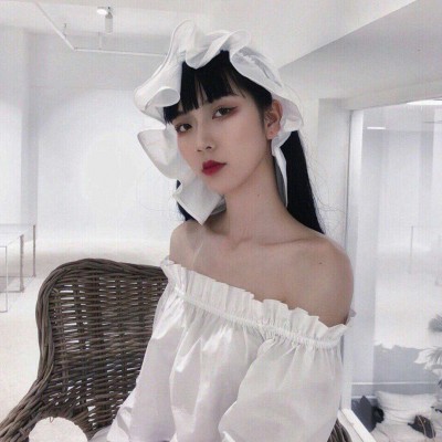 微信搞怪气质女生头像