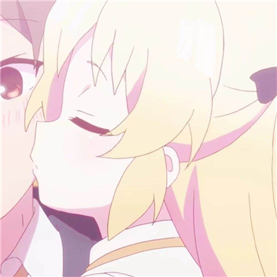 微信流行潮流二次元情侣头像