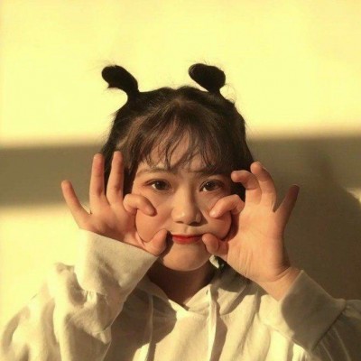 俏皮好看的微信气质长发女生头像合集下载