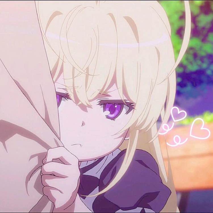 粉嫩微信二次元女生头像