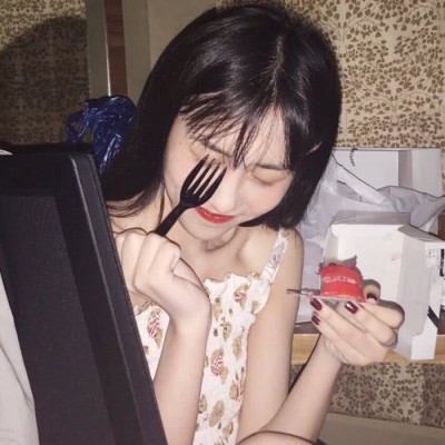 微信可爱萌萌哒搞怪女生头像