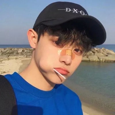 忧郁小忧愁微信个性男生头像合集下载