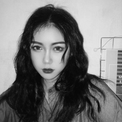 微信2019最新唯美黑白风格欧美女生头像合集下载