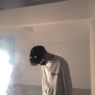 忧郁小忧愁微信个性男生头像合集下载