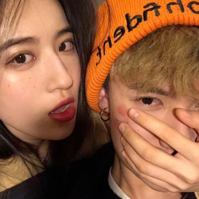 微信甜蜜搞怪浪漫情侣头像