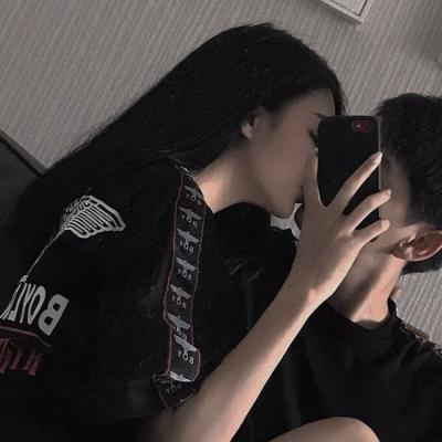 微信甜蜜搞怪浪漫情侣头像