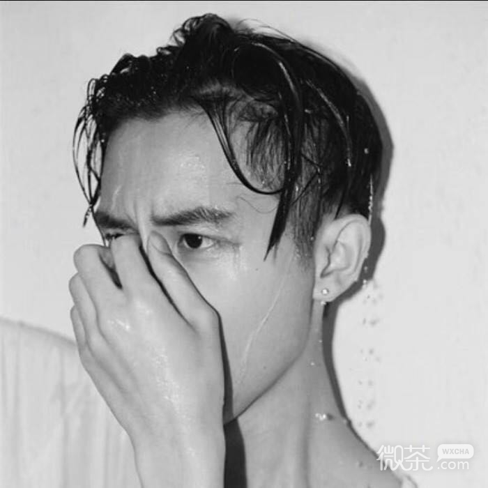微信好看非主流冷酷性感男生头像