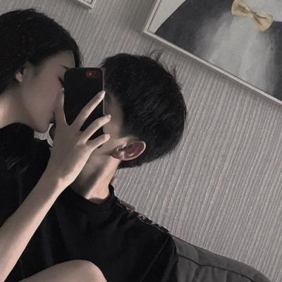 微信甜蜜搞怪浪漫情侣头像