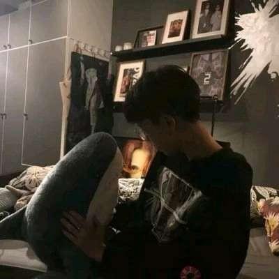 微信甜蜜搞怪浪漫情侣头像