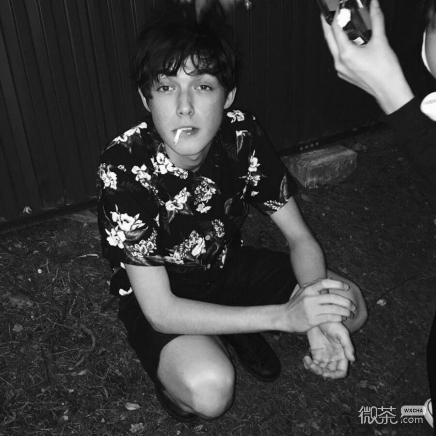 微信帅气高冷寂寞欧美男生头像