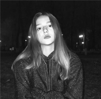 微信欧美范的黑白时尚风格女生头像合集下载