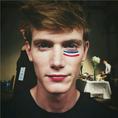 微信霸气冷酷欧美男生头像