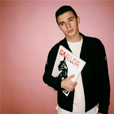 微信霸气冷酷欧美男生头像