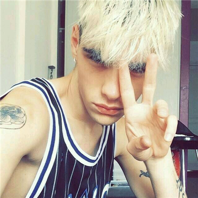 微信霸气冷酷欧美男生头像