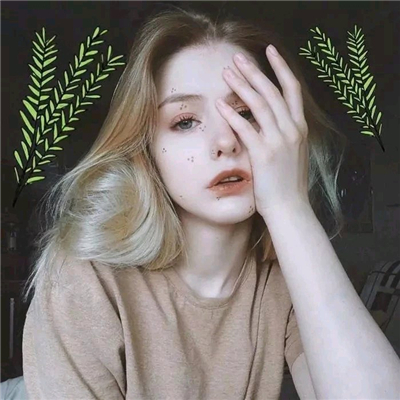 微信小清新佛系搞怪女生头像
