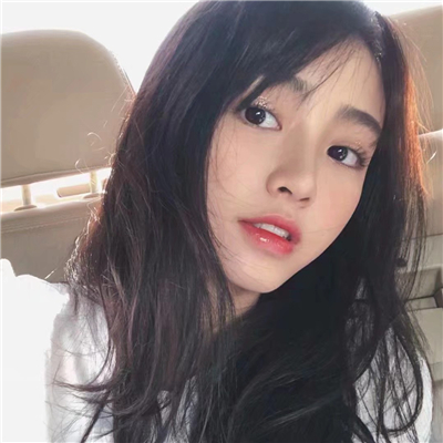 微信时尚迷人性感女生头像