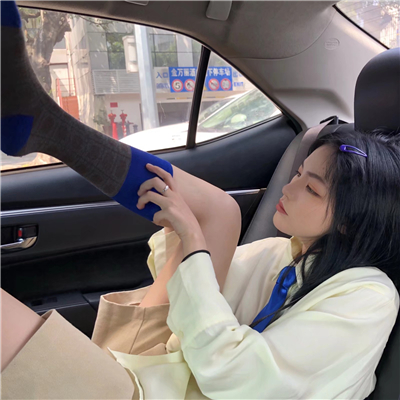 微信时尚俏皮个性女生头像