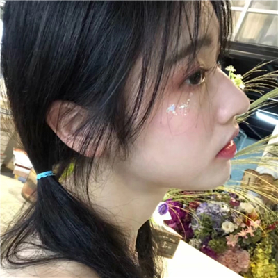 微信时尚俏皮个性女生头像