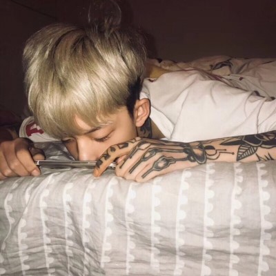 唯美伤感意境微信男生头像套图下载