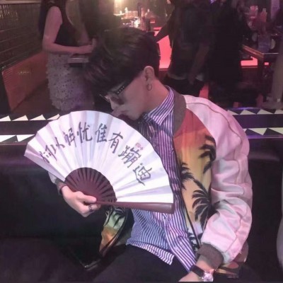唯美伤感意境微信男生头像套图下载