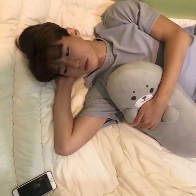 唯美伤感意境微信男生头像套图下载