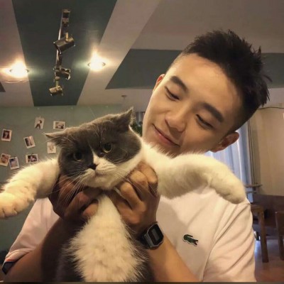 2018微信最新个性帅气男生头像合集下载