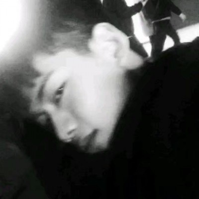 2018微信最新个性帅气男生头像合集下载