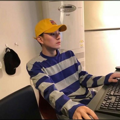 2018微信最新个性帅气男生头像合集下载