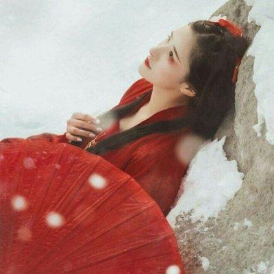 高颜值吸引人的微信个性古风女生头像合集下载