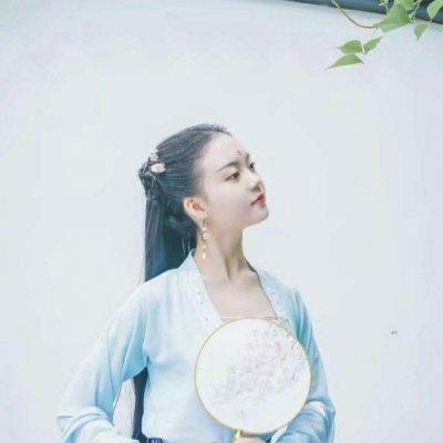高颜值吸引人的微信个性古风女生头像合集下载