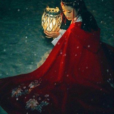 高颜值吸引人的微信个性古风女生头像合集下载