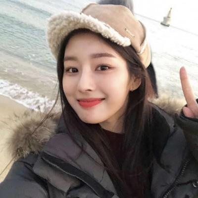 唯美个性小清新风格的微信女生头像下载
