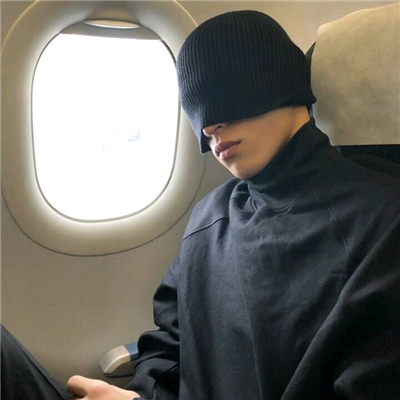 微信帅气冷酷潮流男生头像