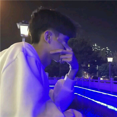 微信帅气冷酷潮流男生头像