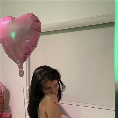 甜美卡哇伊的欧美女生系列微信头像合集下载