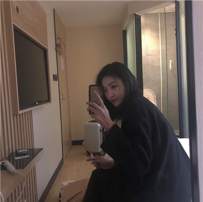 微信简约小清新气质女生头像