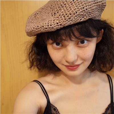 微信清新冷酷寂寞欧美女生头像