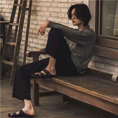 微信颓废寂寞男生头像