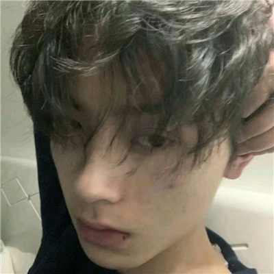 微信颓废寂寞男生头像