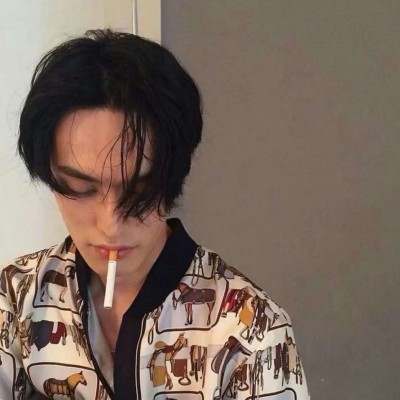 潮流帅气男生微信头像