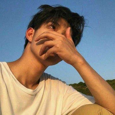 潮流帅气男生微信头像