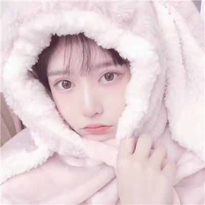 超拽带字的微信个性女生头像下载