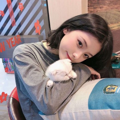 个性伤感非主流的微信女生头像下载